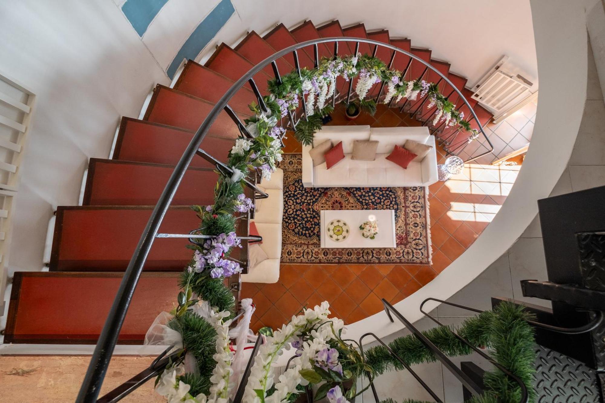 Elegante Villa Lu' Centro Citta A 10 Minuti Dal Mare Cagliari Buitenkant foto