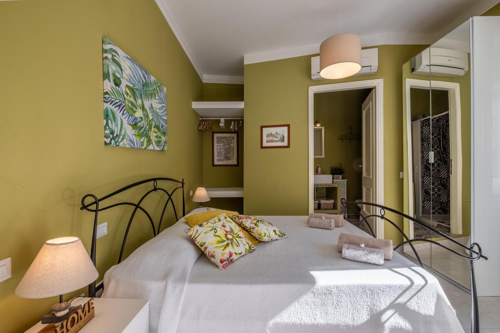 Elegante Villa Lu' Centro Citta A 10 Minuti Dal Mare Cagliari Buitenkant foto