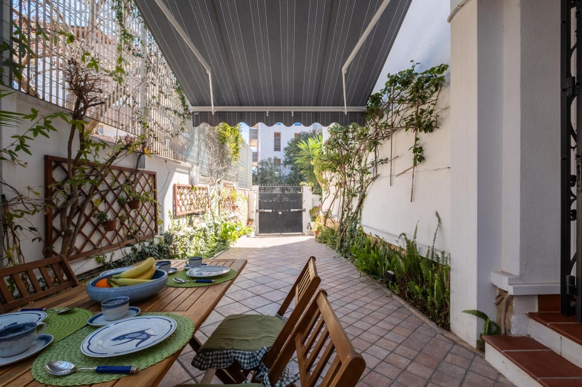 Elegante Villa Lu' Centro Citta A 10 Minuti Dal Mare Cagliari Buitenkant foto